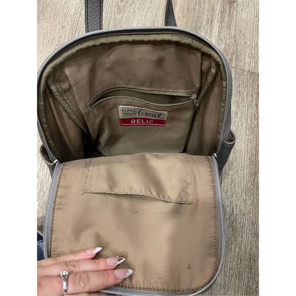 Relic Fossil Gray Medium Handbag Backpack Purse - Picture 6 of 6